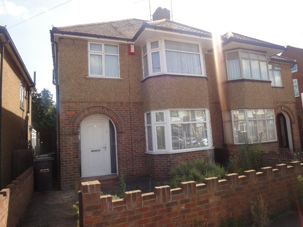 Estate and Letting Agents in Luton Property Particulars Indigo