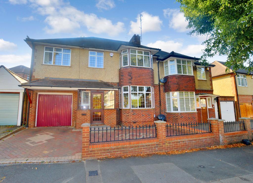 Estate and Letting Agents in Luton Property Particulars Indigo