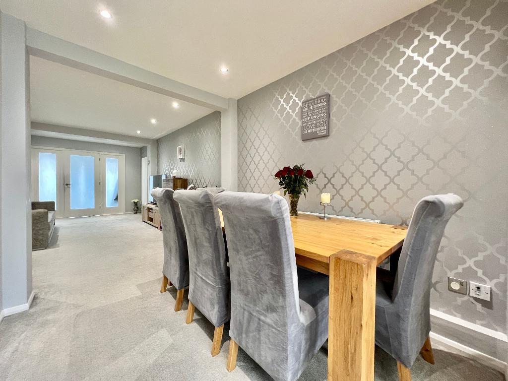 Estate and Letting Agents in Luton Property Particulars Indigo