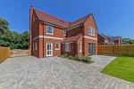 Photo of 5 bedroom Semi Detached House, 775,000