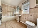 Additional Photo of Franklin Road, Dunstable, Bedfordshire, LU6 1PL