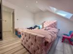 Additional Photo of Mixes Hill, Stopsley, Luton, Bedfordshire, LU2 7TX